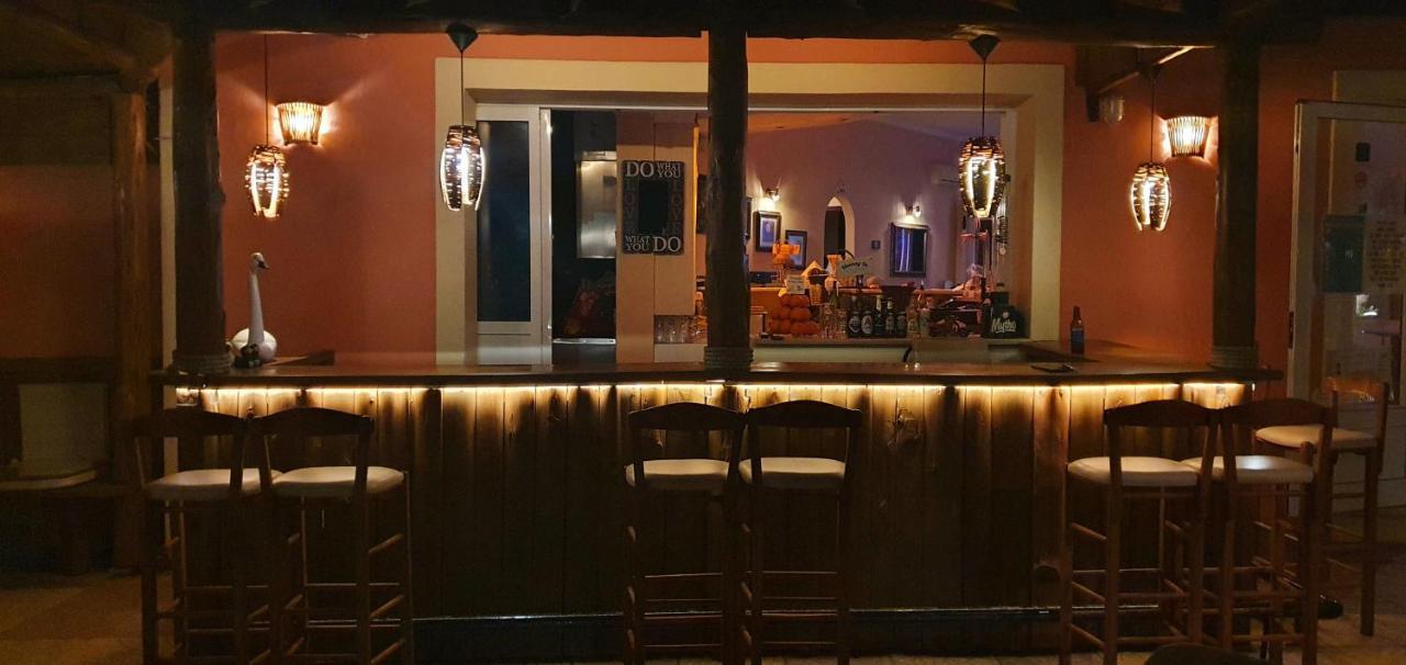 Phivos Hotel 팔레오카스트리차 외부 사진
